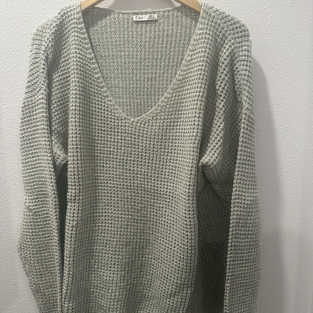 Dex Women's Textured Knit V-Neck Sweater